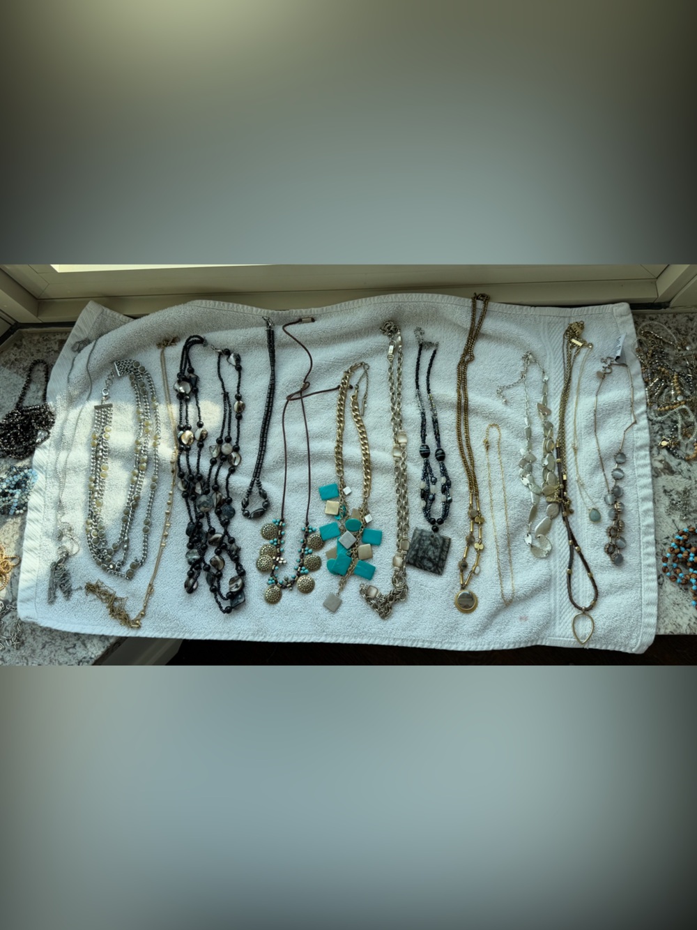 20 Fashion Necklaces from BR, Loft, J Crew, etc.